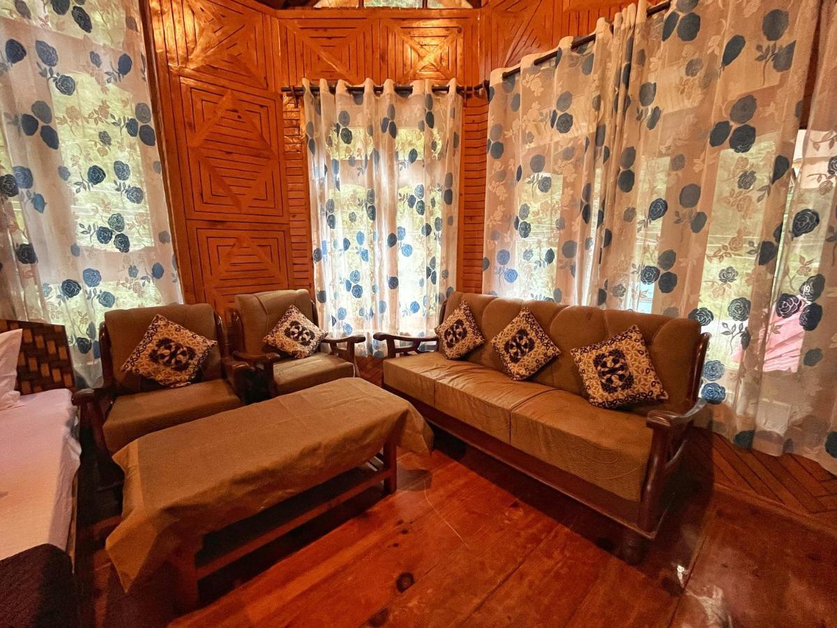 Hotel Anupam By Mid Orchard, カソル エクステリア 写真