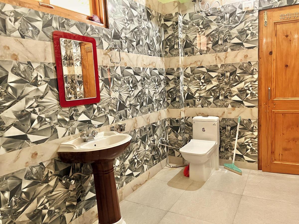 Hotel Anupam By Mid Orchard, カソル エクステリア 写真