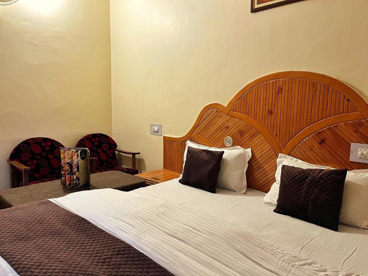 Hotel Anupam By Mid Orchard, カソル エクステリア 写真