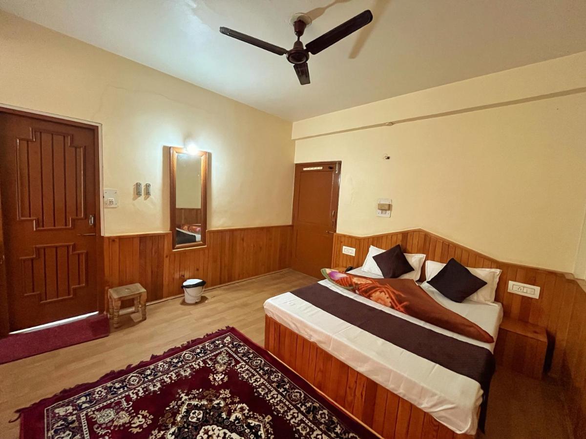 Hotel Anupam By Mid Orchard, カソル エクステリア 写真